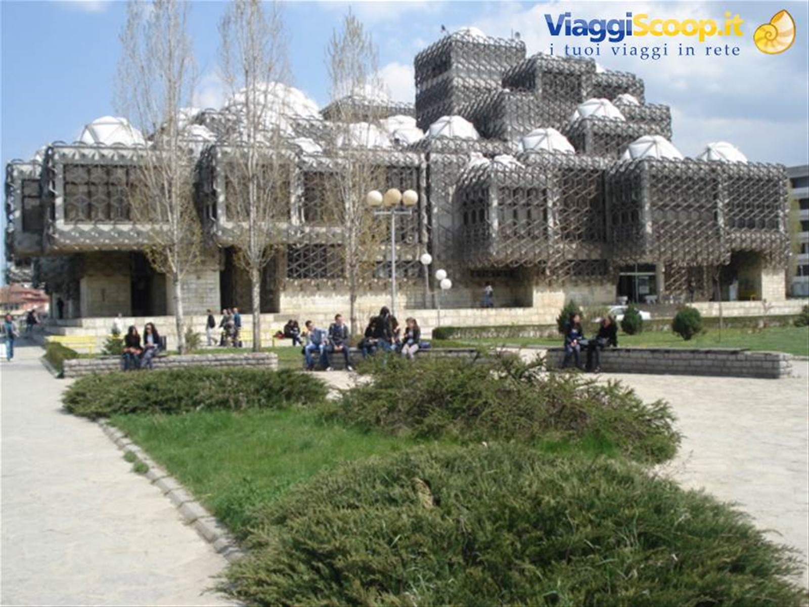 Prishtina: la moderna Biblioteca Nazionale