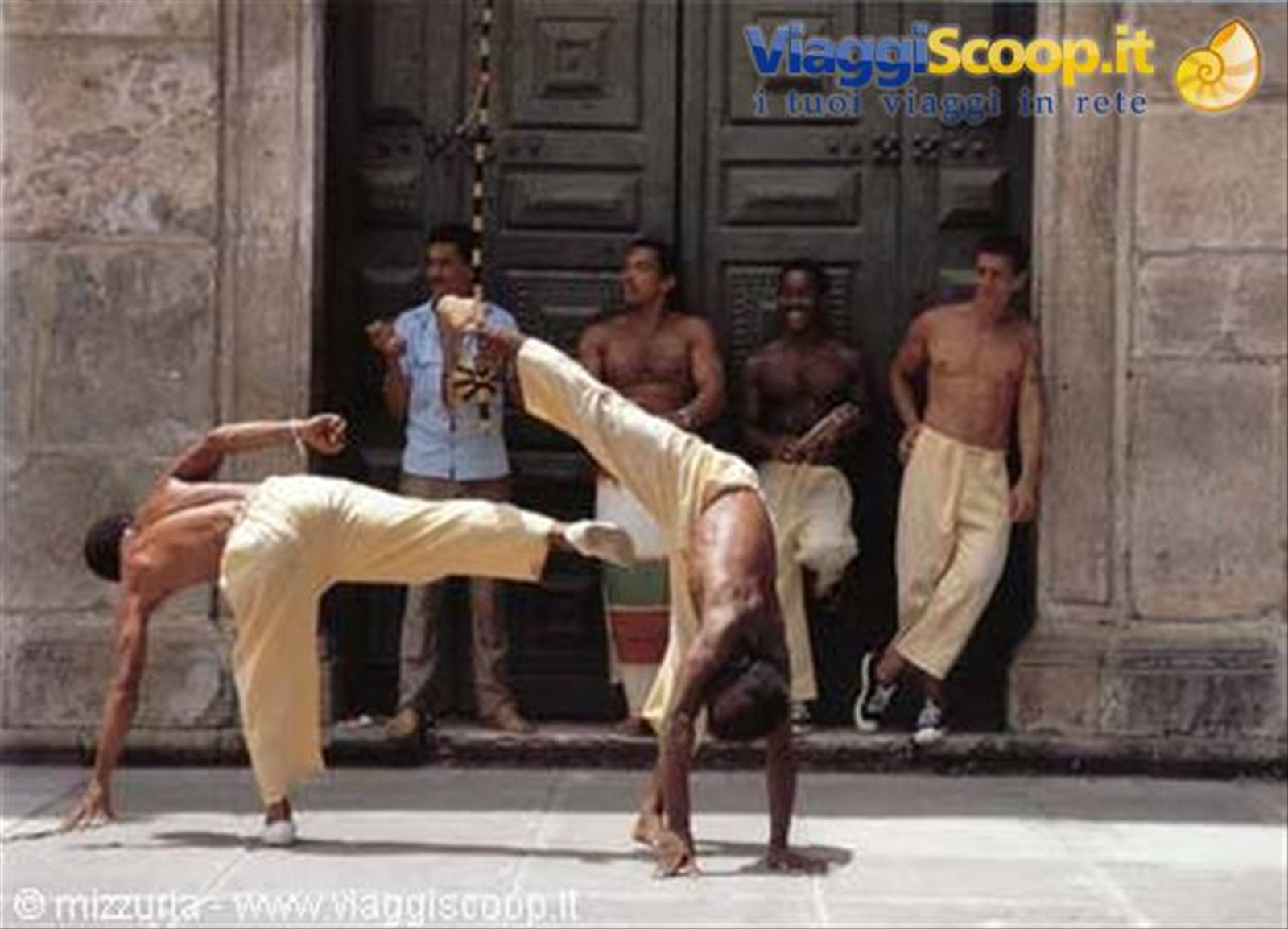 capoeira no pelorinho(citta vecchia)