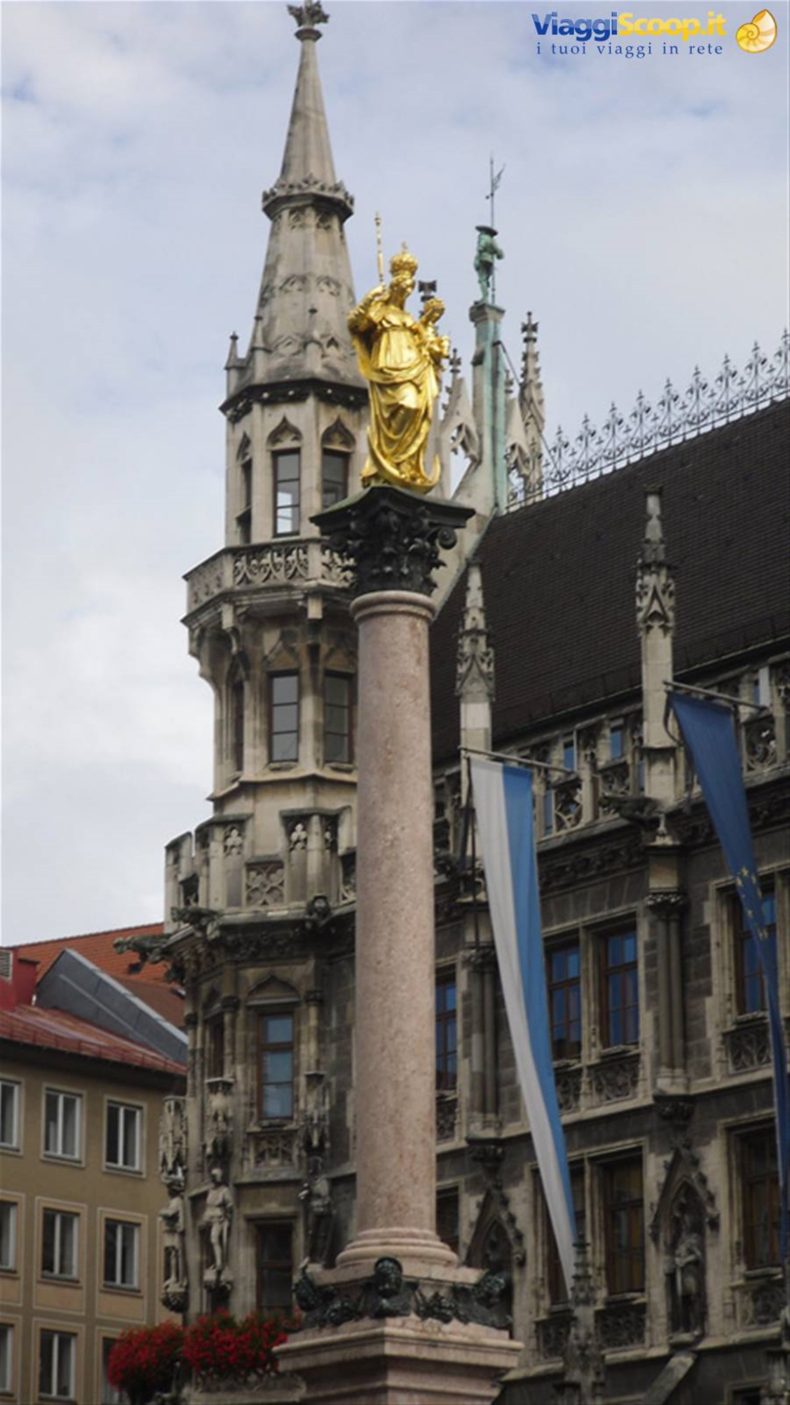 cattedrale e colonna di maria