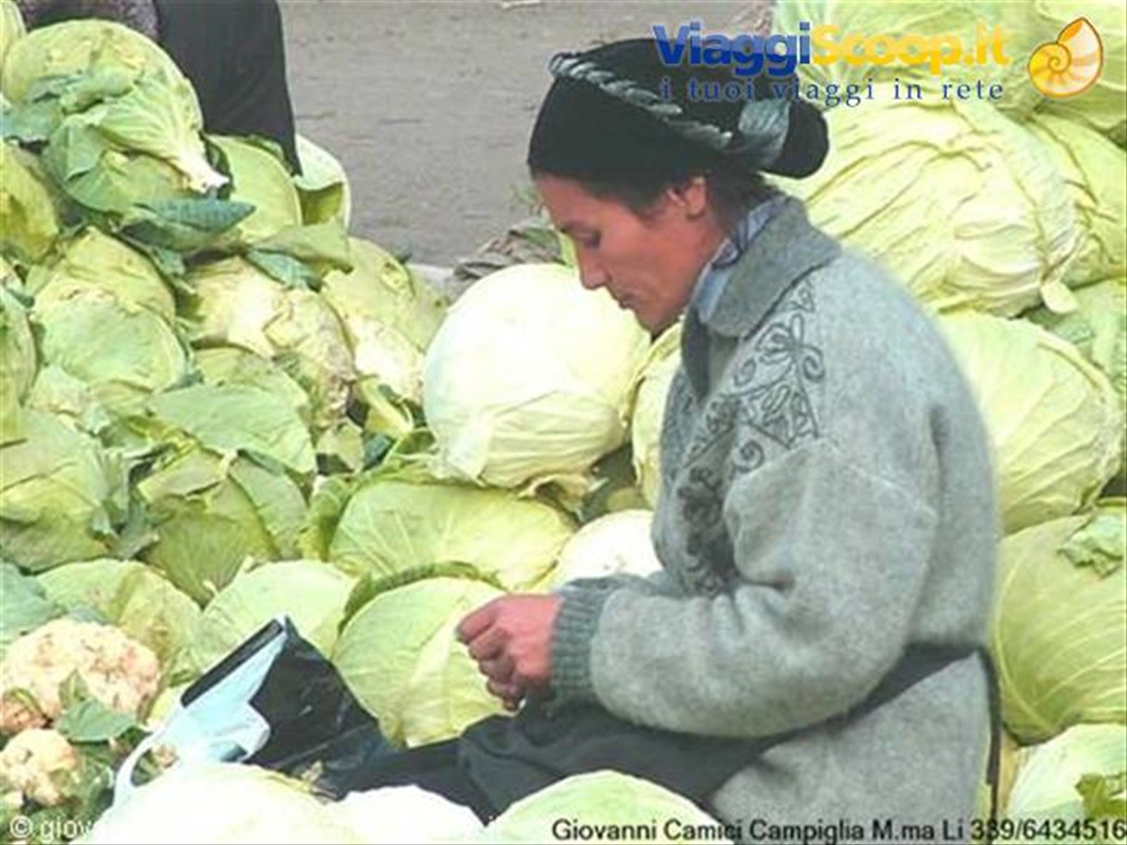 Venditrice al mercato di Fergana