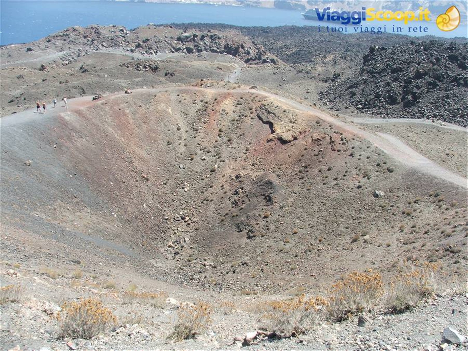 .....da Nea Kameni, il vulcano