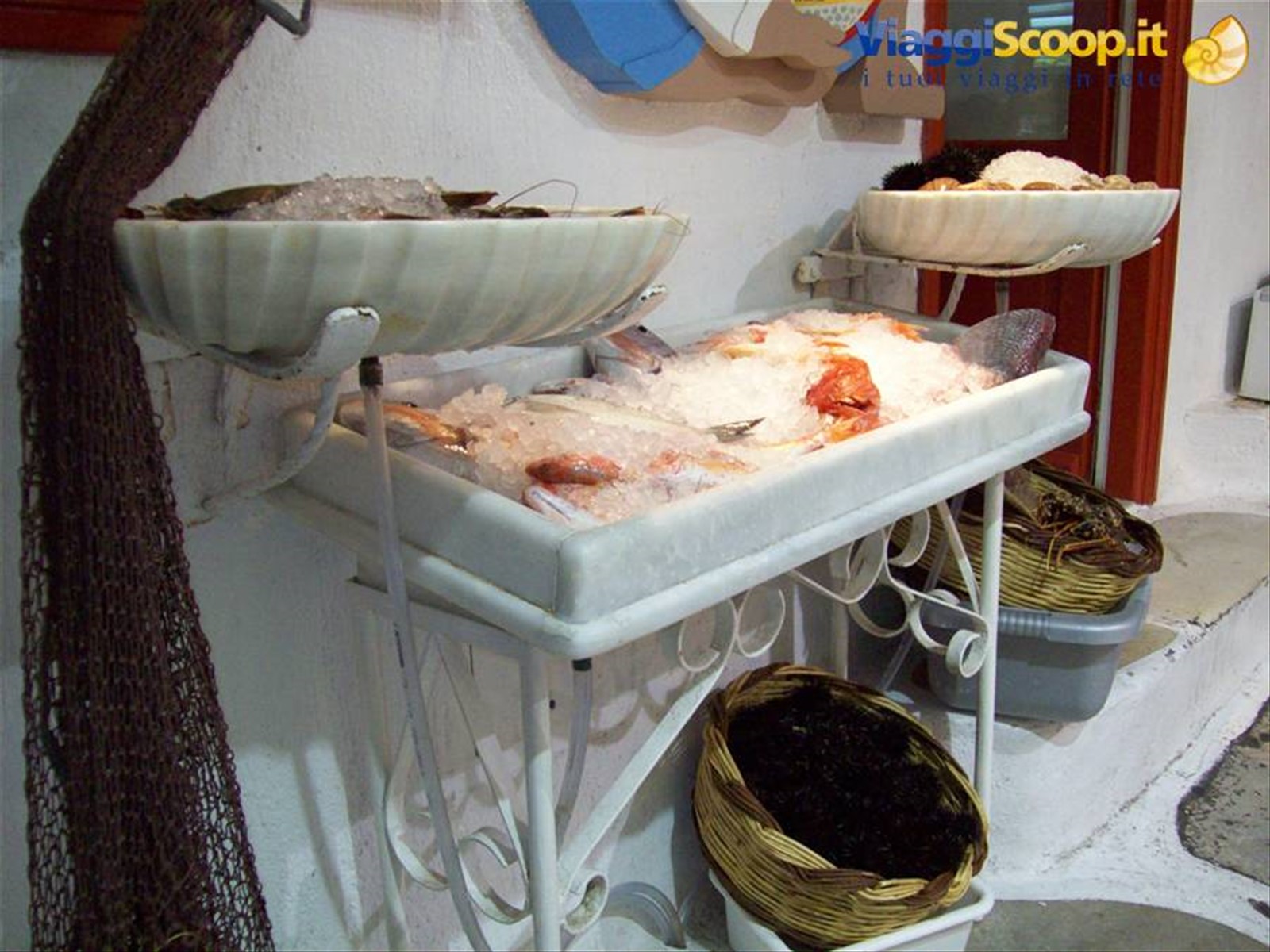pesce in ghiaccio.. lo scegli e te lo cucinano