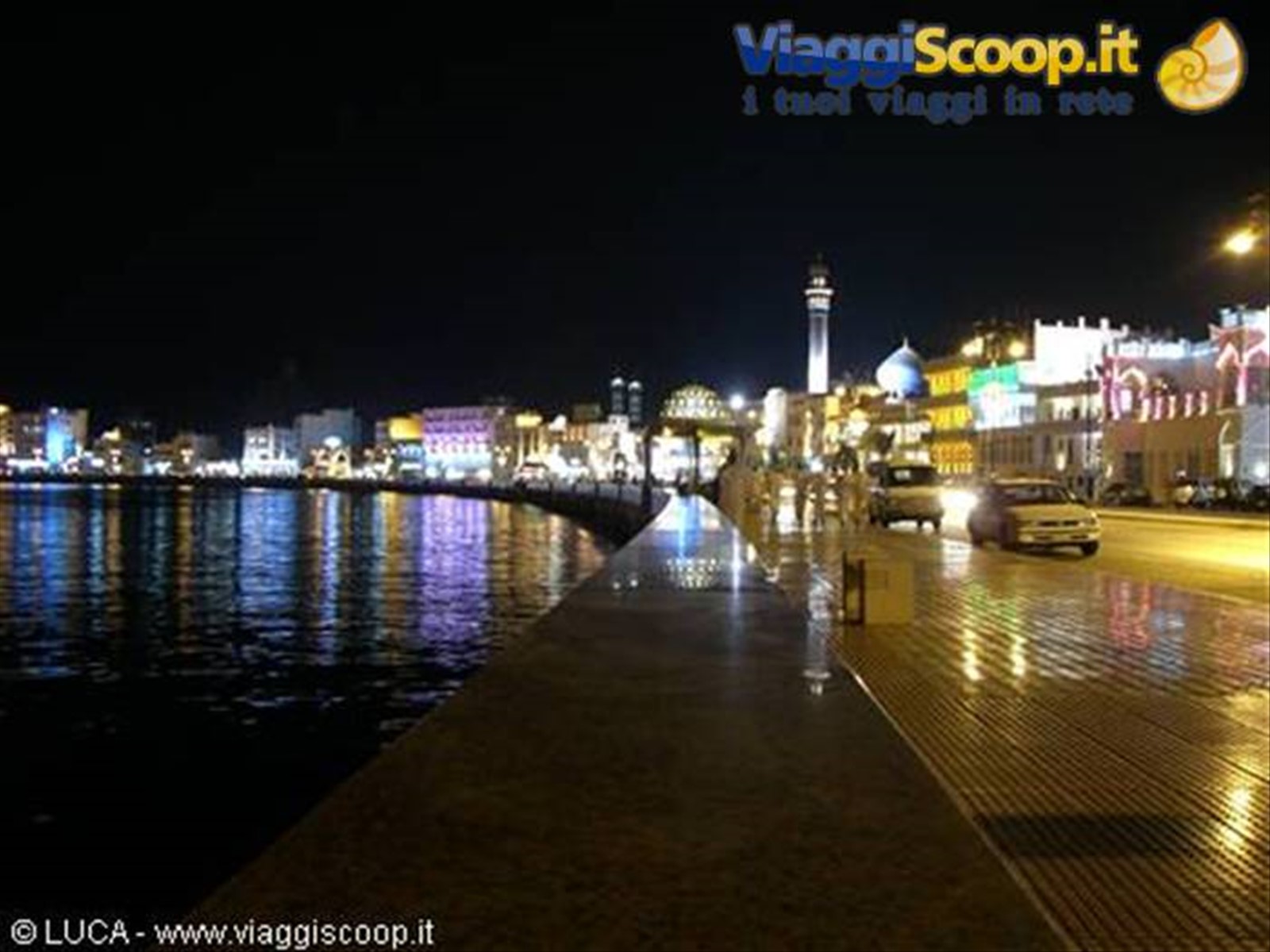 ...Muscat, meravigliosa anche di notte...